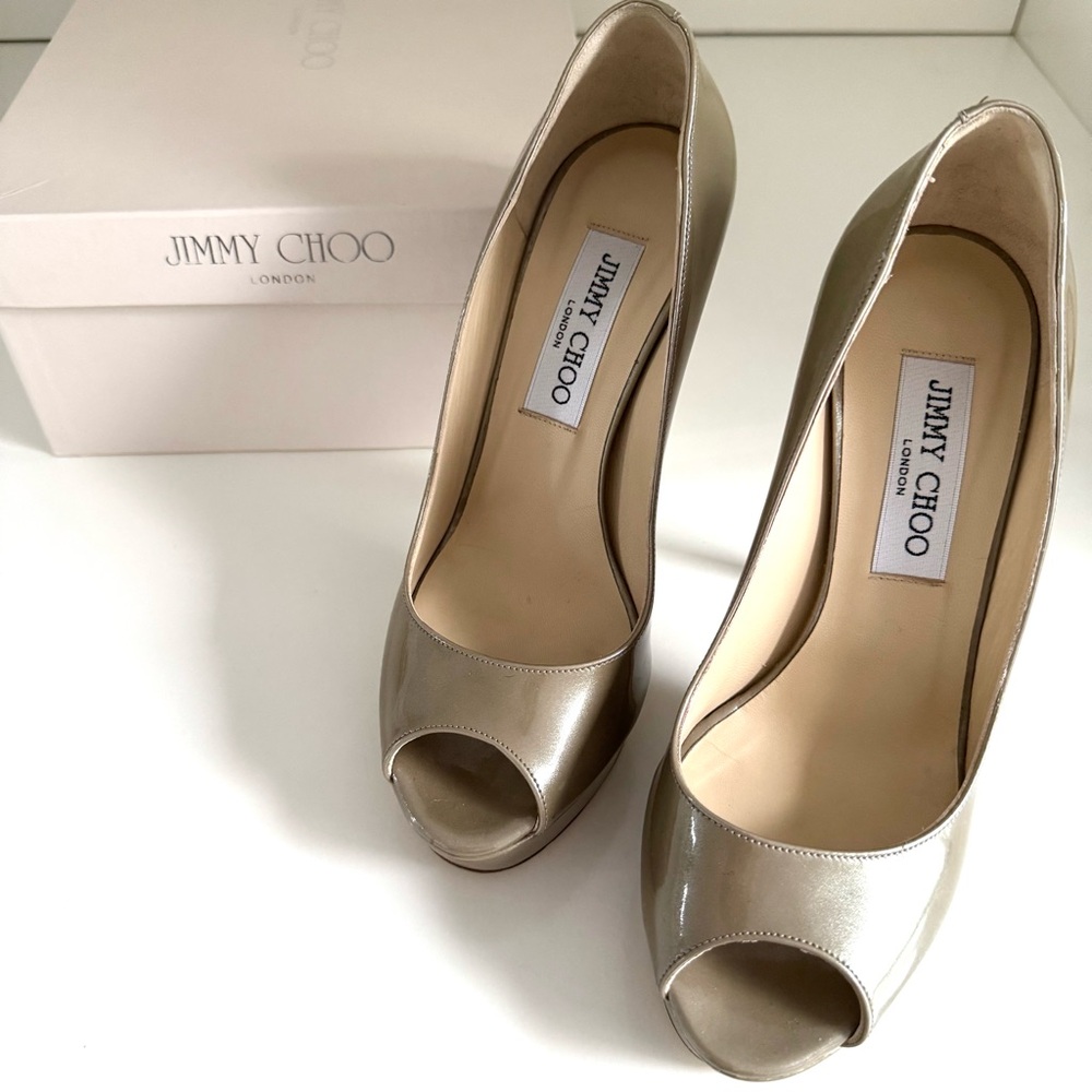 Jimmy Choo Crown Beige Khaki Patent Leather Peep Toe Platform Heels size 5.5